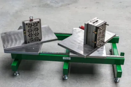 Mould handling equipment