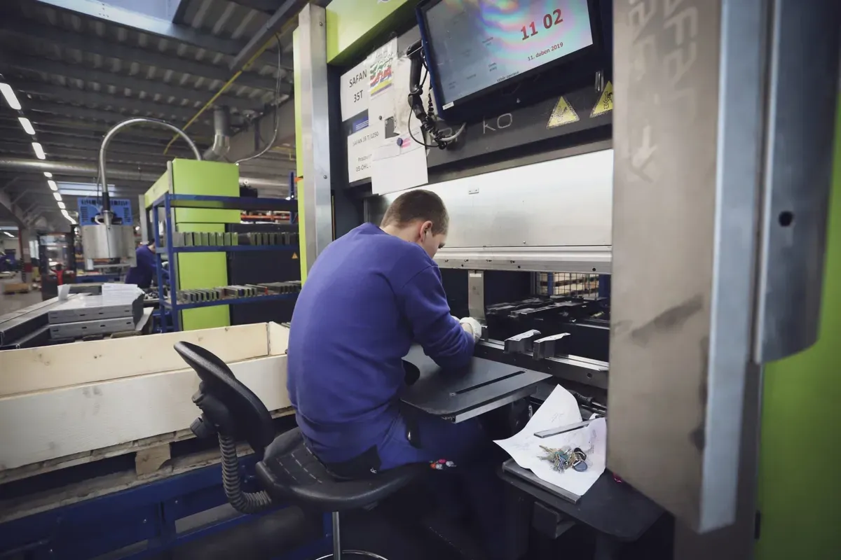 Gięcie CNC